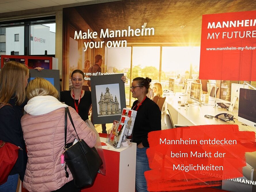 Das bietet Ihnen Mannheim und die Region: Aussteller beim Markt der Möglichkeiten.